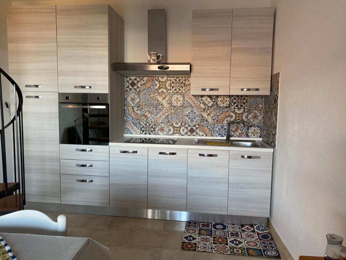 Case Vacanze Dany Budoni Exterior photo