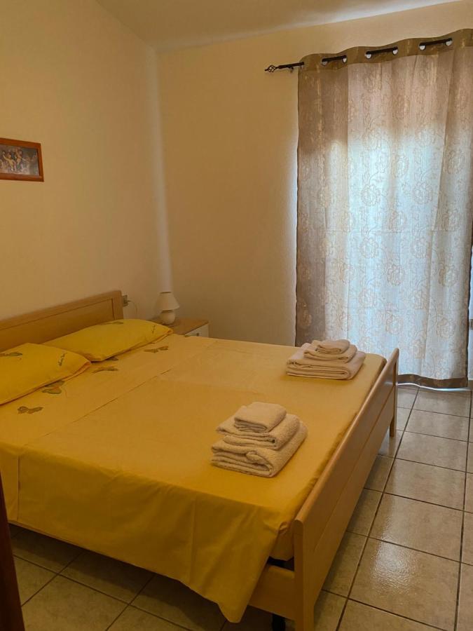Case Vacanze Dany Budoni Exterior photo