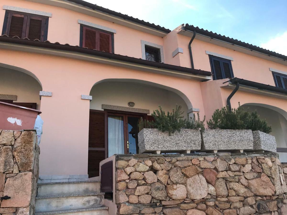 Case Vacanze Dany Budoni Exterior photo