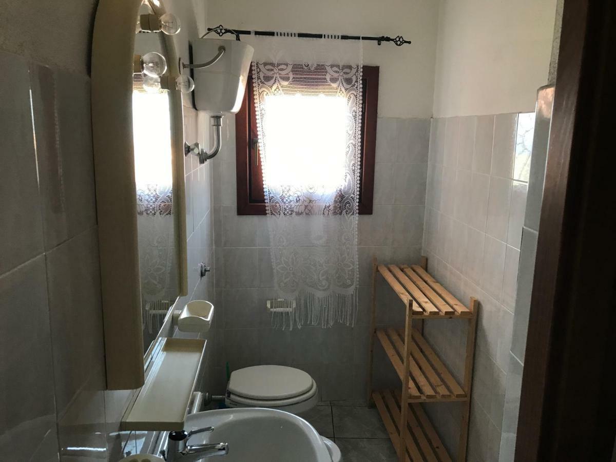 Case Vacanze Dany Budoni Exterior photo